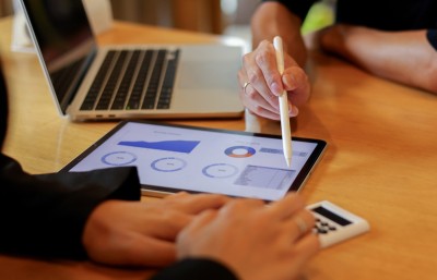 Business Intelligence, KPIs & Dashboards thumb